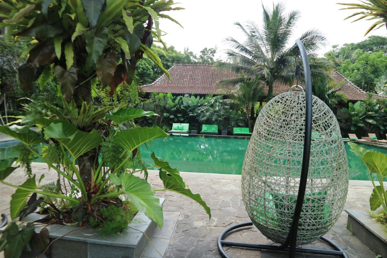 Amanuba Hotel & Resort Rancamaya Bogor Exterior photo