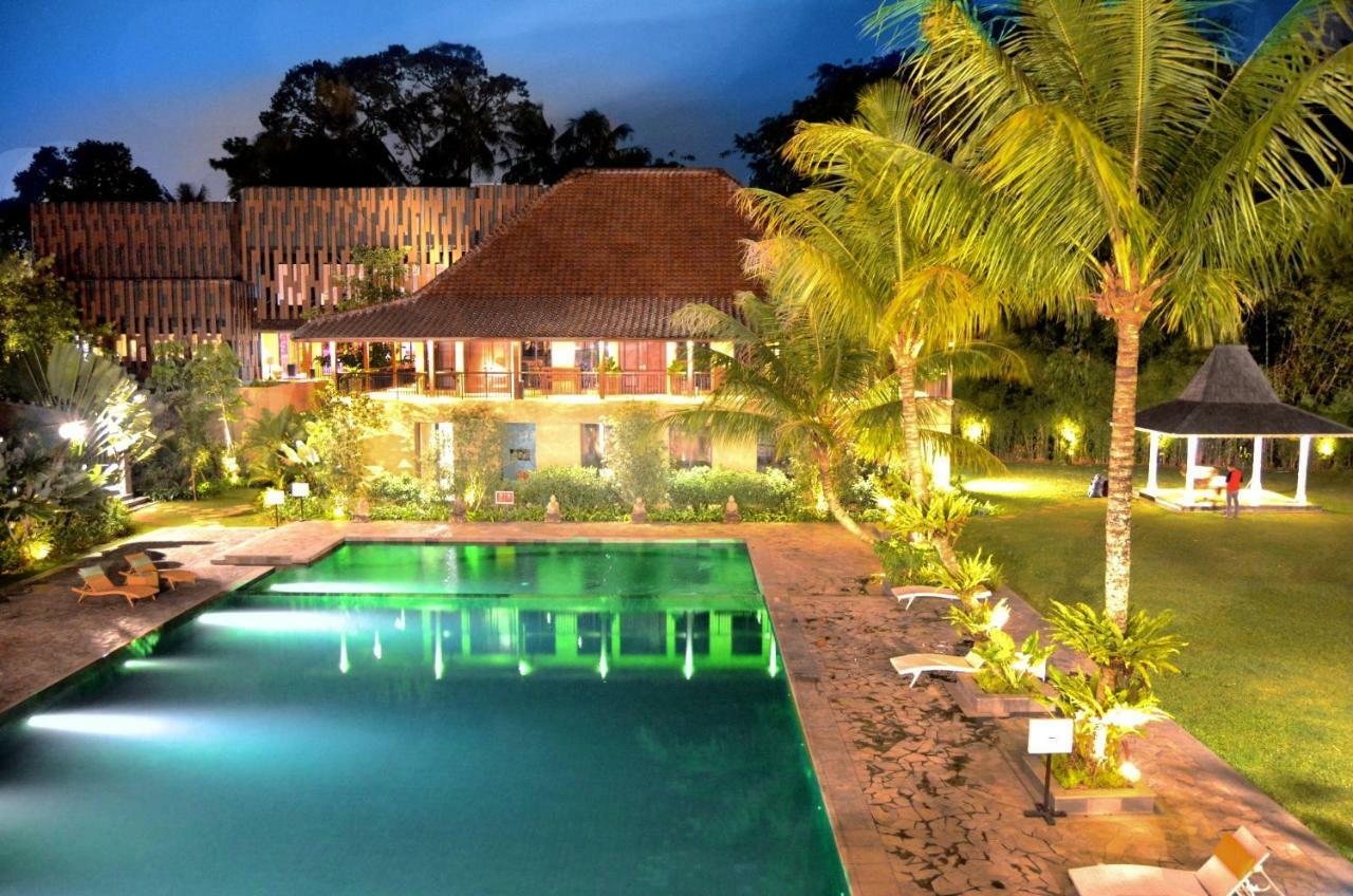 Amanuba Hotel & Resort Rancamaya Bogor Exterior photo
